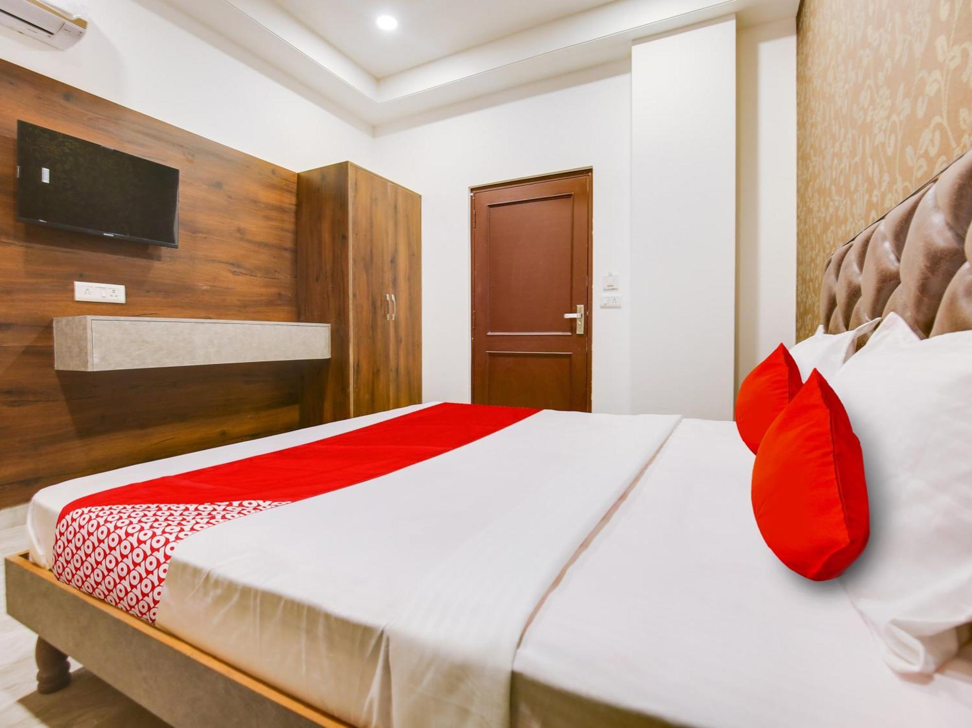 Hotel O Baran Classic Ludhiana Exterior photo