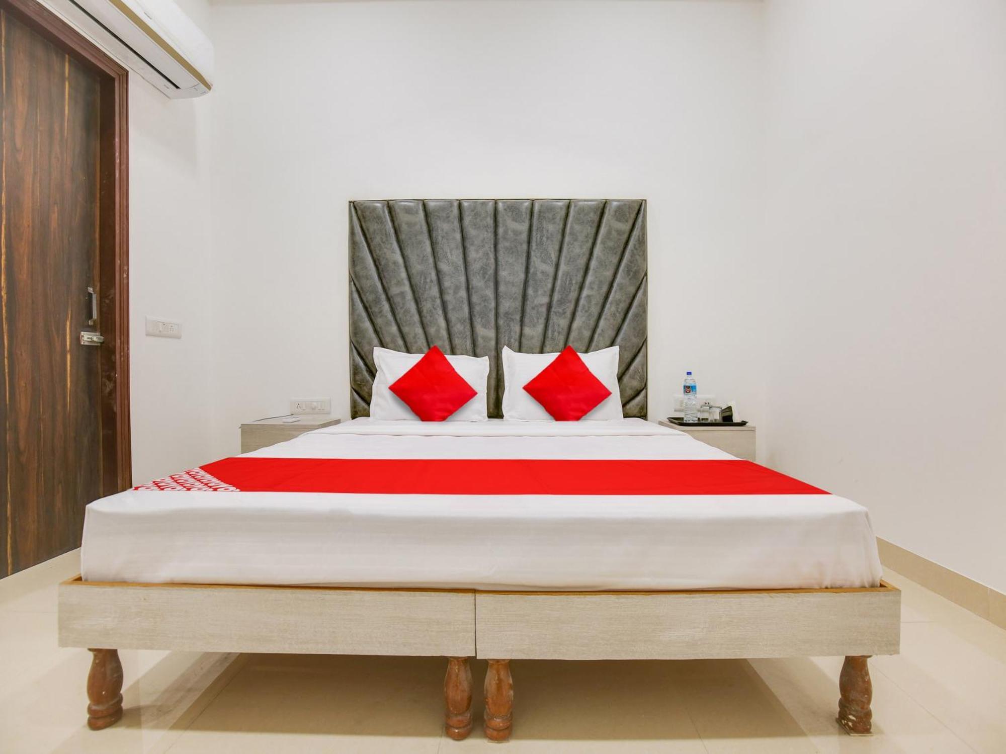 Hotel O Baran Classic Ludhiana Exterior photo